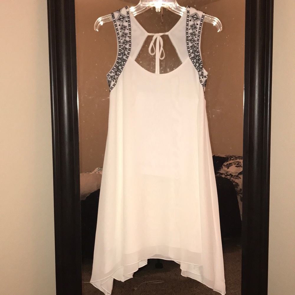 Black/White Dress